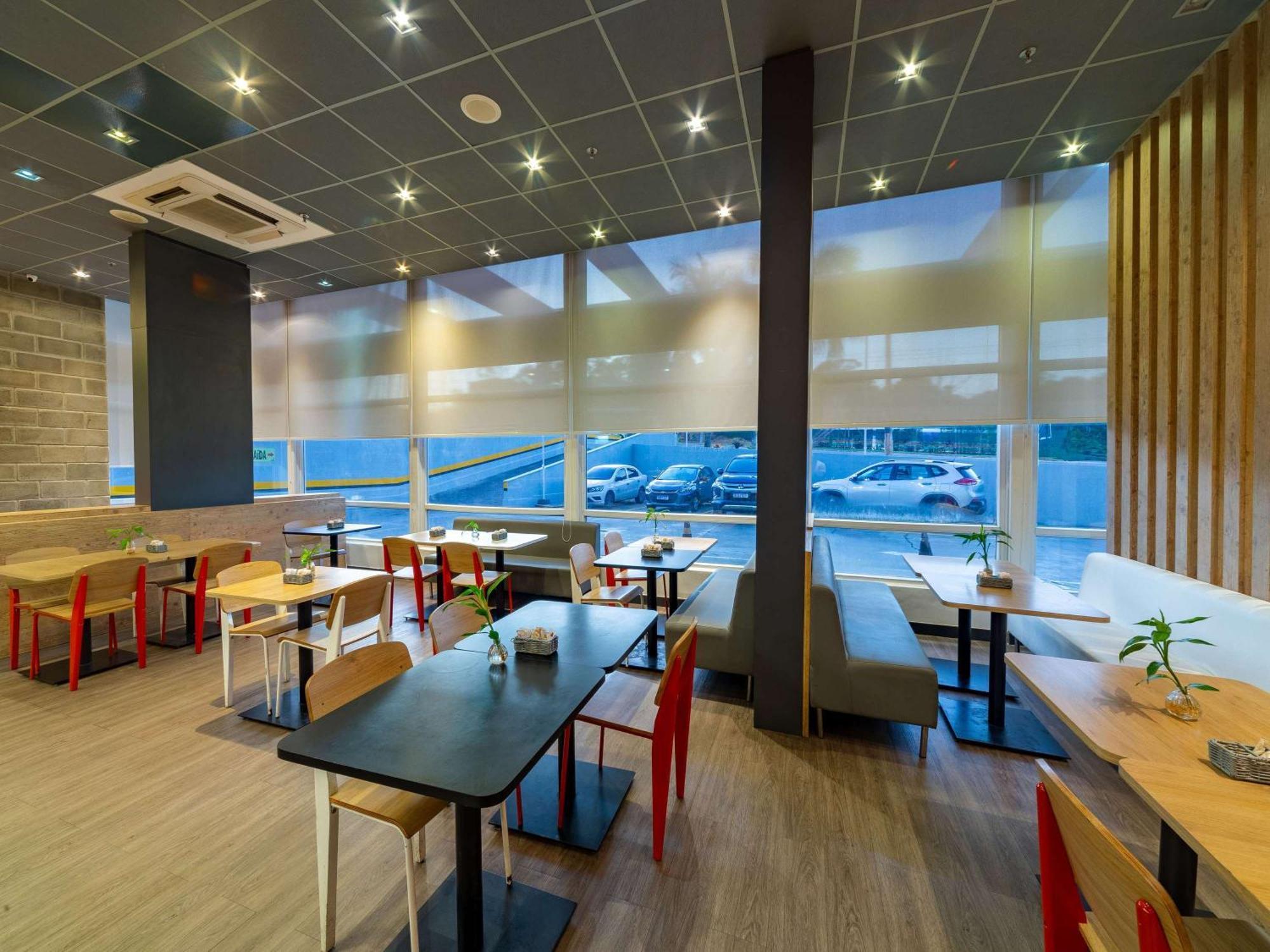 Ibis Manaus Aeroporto Hotel Eksteriør billede
